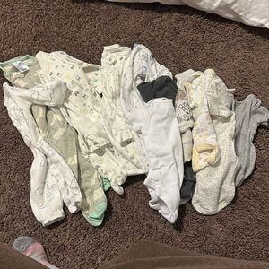 Newborn-3mo gender neutral baby clothes